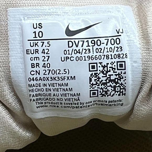 Nike Air Max 90 Futura sneakers in the "Buff Gold" Colorway Womens 10 - Picture 15 of 16